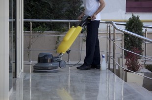 הברקת הרצפה באמצעות פוליש קריסטל